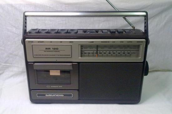 Radio-Cassette RR120 GRUNDIG - Année 1980