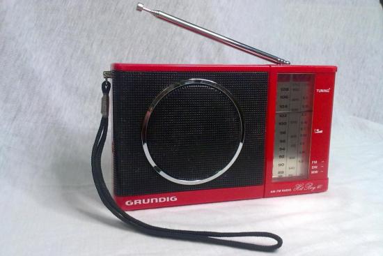 Radio Hit Boy 60 GRUNDIG - Année 1982