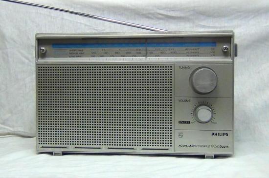 Radio 4 Bandes AM/FM - D2214 PHILIPS - Année 1982